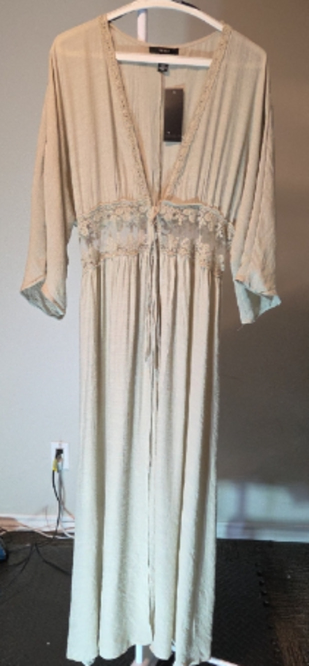 Forever 21 NWT Beige Linen Blend Boho Maxi Dress Size M Flowy Long Sleeve